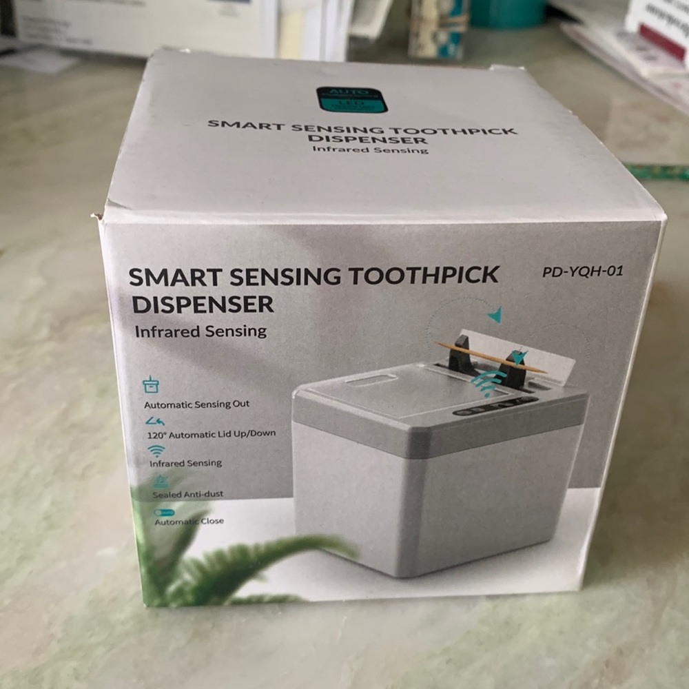 Toothpick dispenser